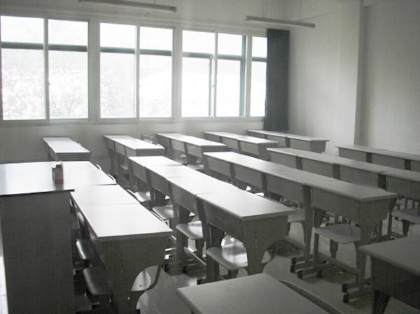 立新传文教育加盟