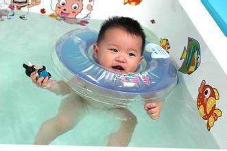 小明星婴幼儿游泳