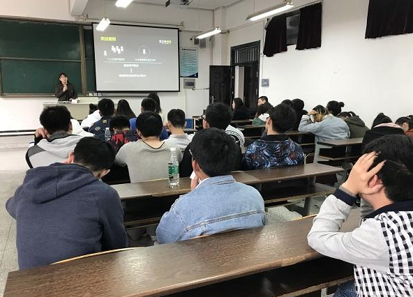 博为峰培训加盟费需多少钱？加盟利润怎么样？