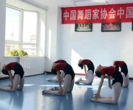 樱桃艺术培训中心