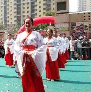 华亚教育加盟条件高吗？