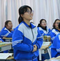 唯中学馆加盟费用多少钱？
