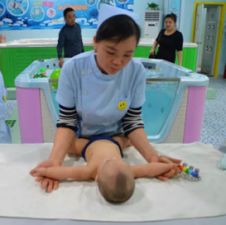 马博士婴儿游泳馆加盟赚钱吗？加盟回本快吗？