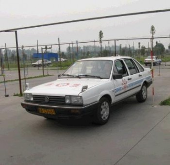 宏达驾校