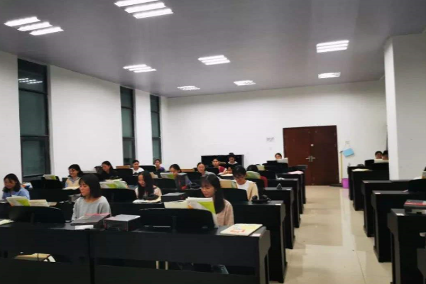 锣斯福教育加盟