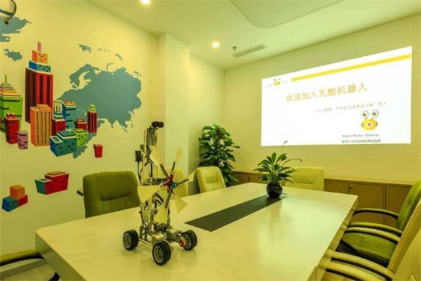 瓦酷机器人加盟费多少钱?