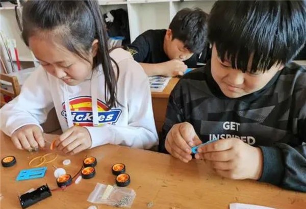 哈利魔法科学加盟费多少？