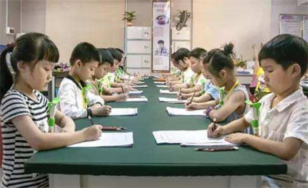 加盟硬笔书法培训费用多少？