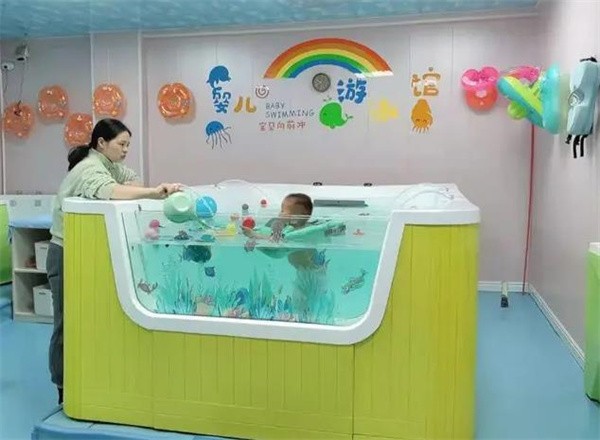 婴儿游泳馆加盟费用和哪些因素有关？