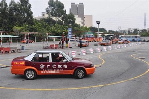 广仁驾校如何加盟?