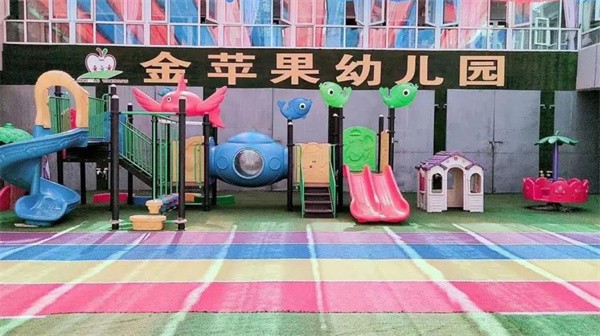 金苹果幼稚园加盟费多少？