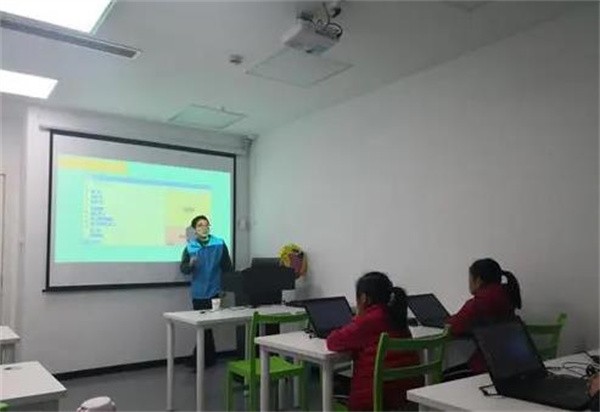 教育连锁代理加盟费多少钱?