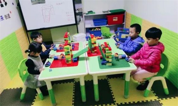 机械公民乐高教育加盟费多少钱？有哪些优势？