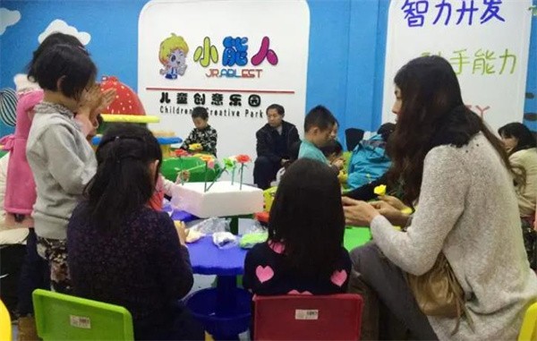 小能人儿童乐园加盟条件有哪些?