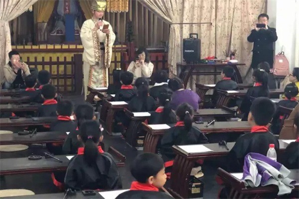 国子监国学班加盟条件是什么?加盟费多少钱?