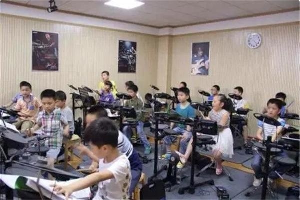 知音宝贝加盟电话多少?加盟多少钱?