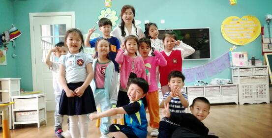 英伦堡幼儿园加盟