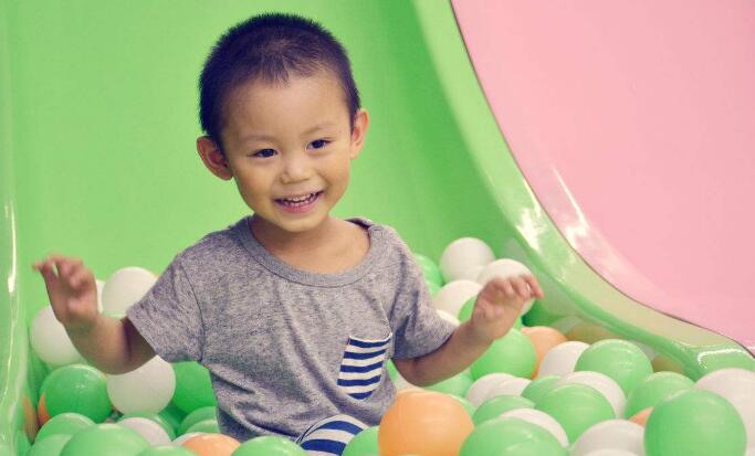 哈佛摇篮幼儿园加盟