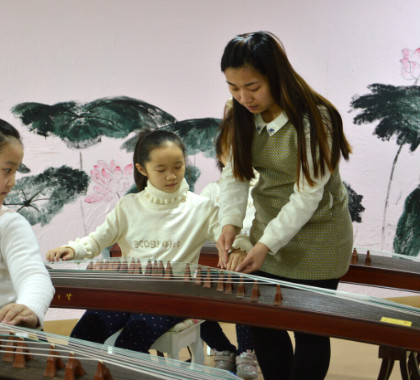 晶橙果艺术学校