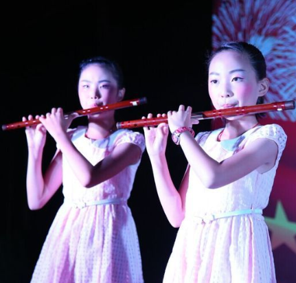小小主持大大梦想
