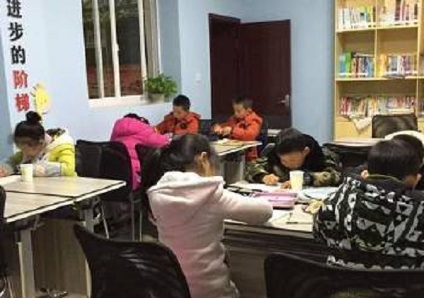 爱心托管教育加盟