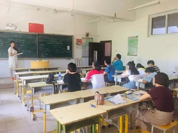 奋斗教育加盟