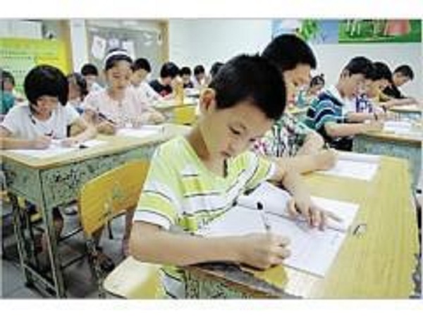 亮点教育加盟