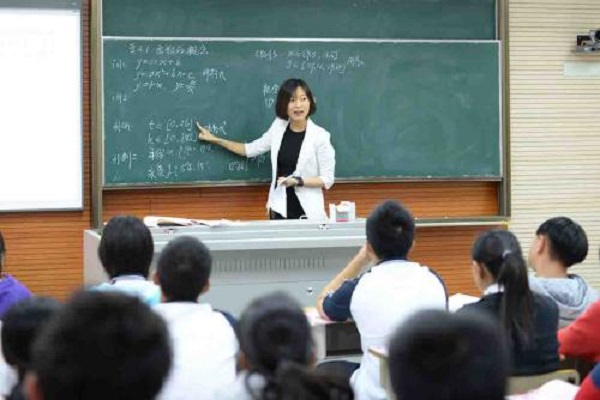 启飞教育加盟