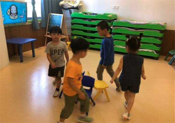 彩虹蜗牛教育 彩虹蜗牛教育