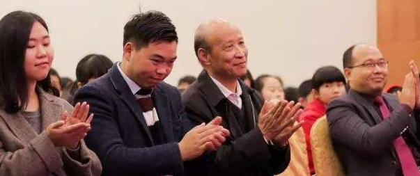 扶鹰教育加盟