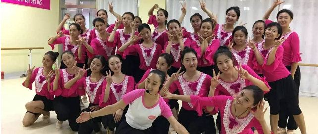 公主小V加盟
