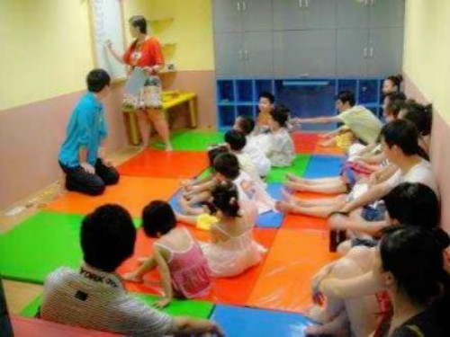 苹果国际教育加盟