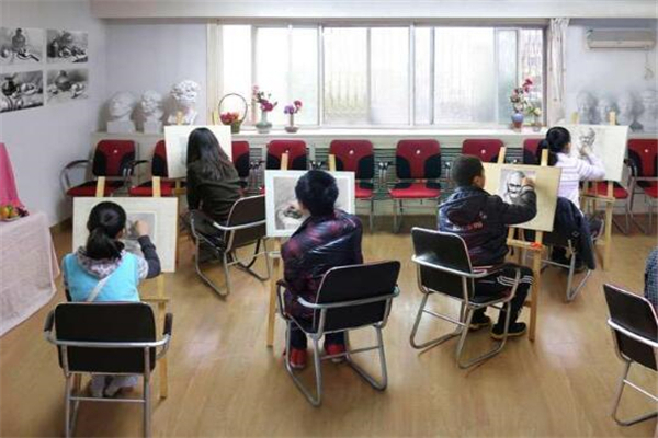 央美雅乐美术教育加盟