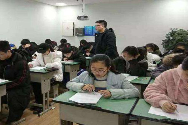 娇子教育加盟