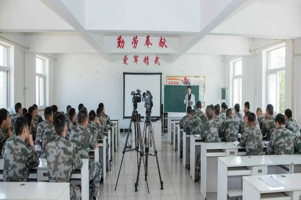 德方军考加盟