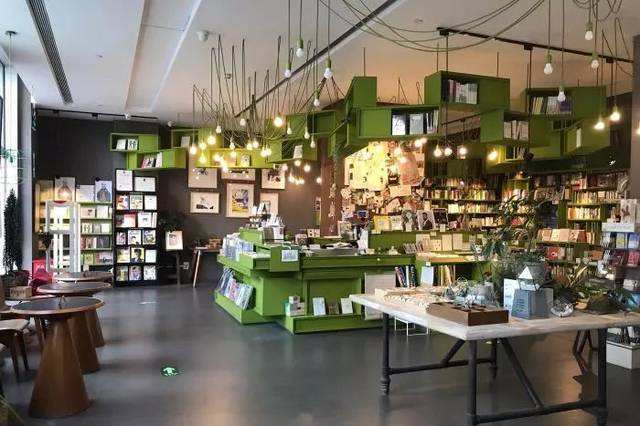 库布里克书店加盟