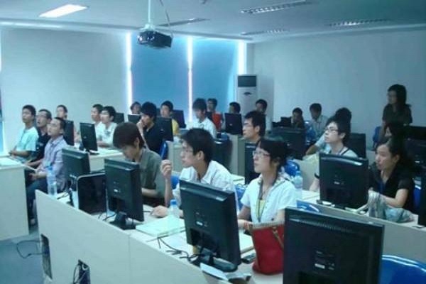 兴唐IT教育加盟