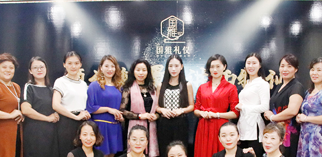 国雅礼仪加盟