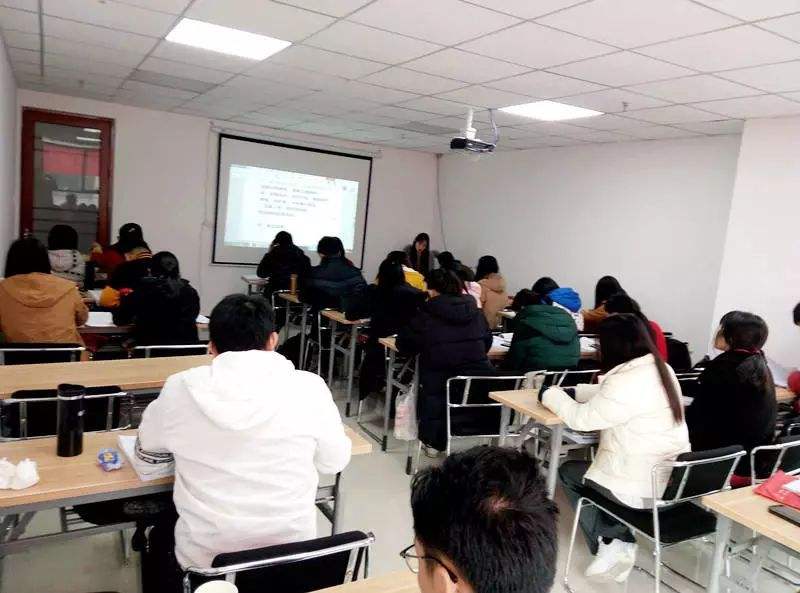 卓越备考学习中心加盟