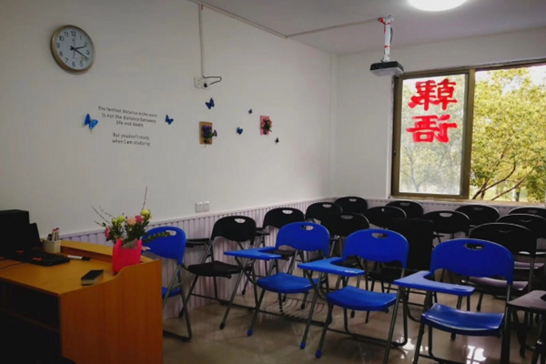经纬外语培训加盟