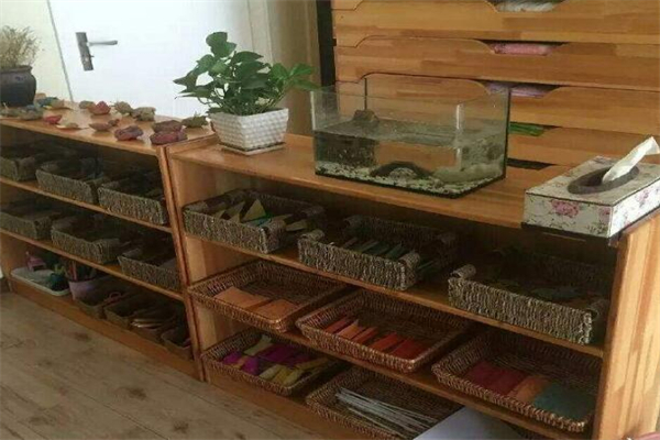 太阳花儿童成长中心加盟