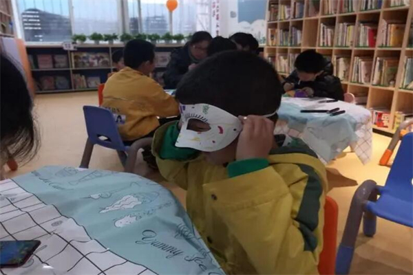 知阅阅读成长中心加盟