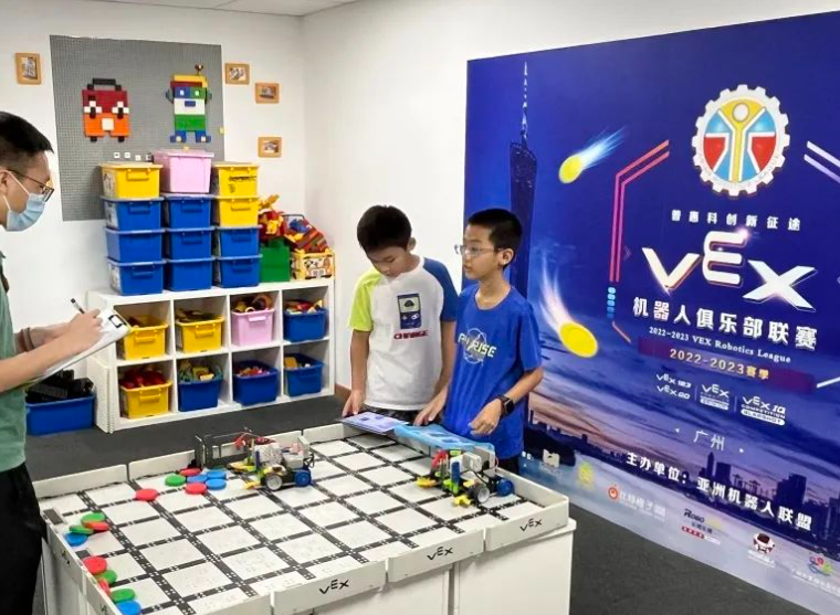 VEX学苑加盟费多少钱？